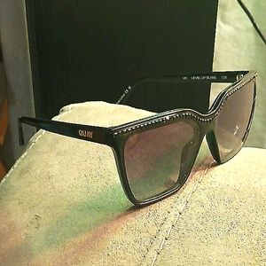 Woman's syn glasses